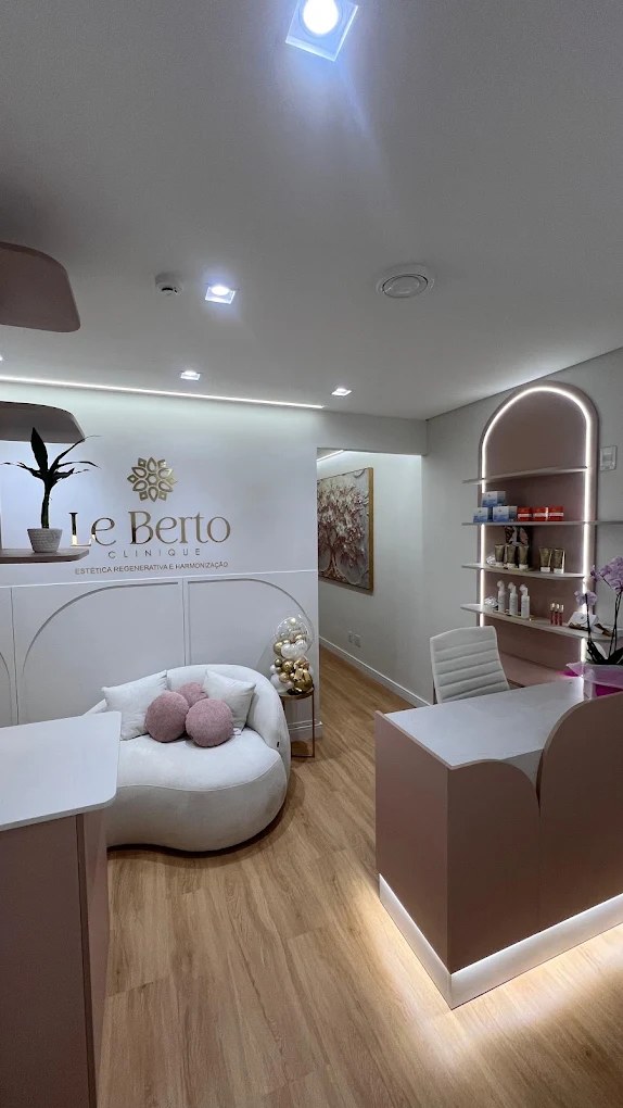 Recepção da Le Berto Clinique — Rua Miguel Matte, 687, Sala 1902